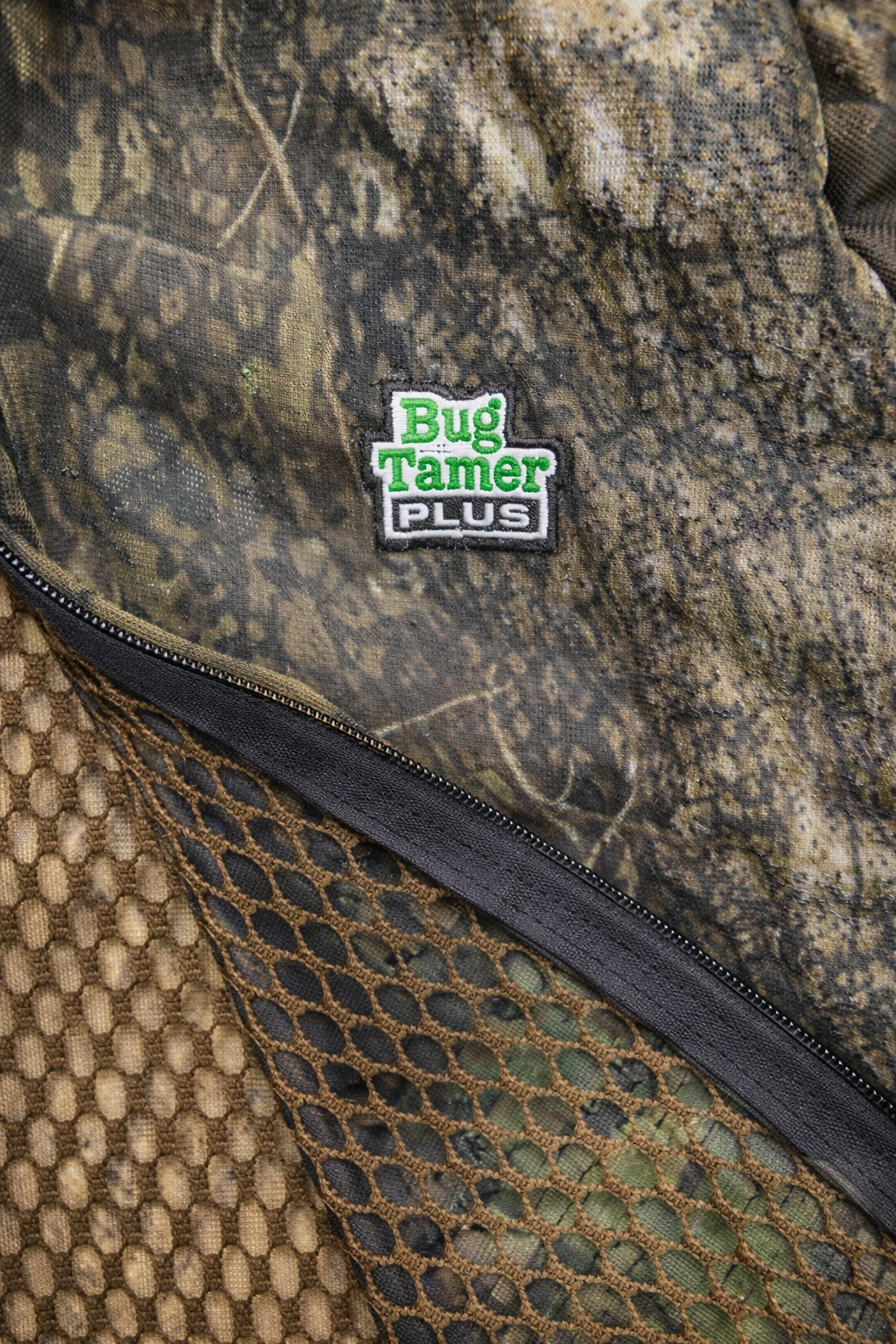 3-D Leaf Bug Tamer Plus DoubleGuard Jacket w/ Face Shield - Image 3